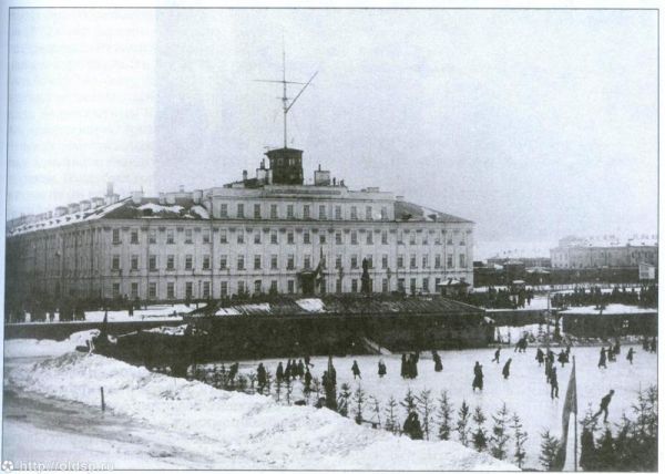 Кронштадт. каток на Итальянском пруду 1